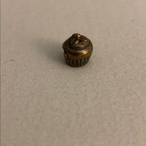 Pandora cupcake charm